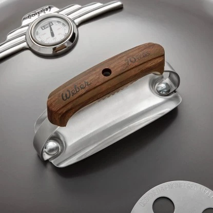 Weber Holzkohlegrill 70th Anniversary Edition Kettle Metallic Grey Ø 57 Cm 7 Weber Holzkohlegrill 70th Anniversary Edition Kettle Metallic Grey Ø 57 Cm – Bild 7